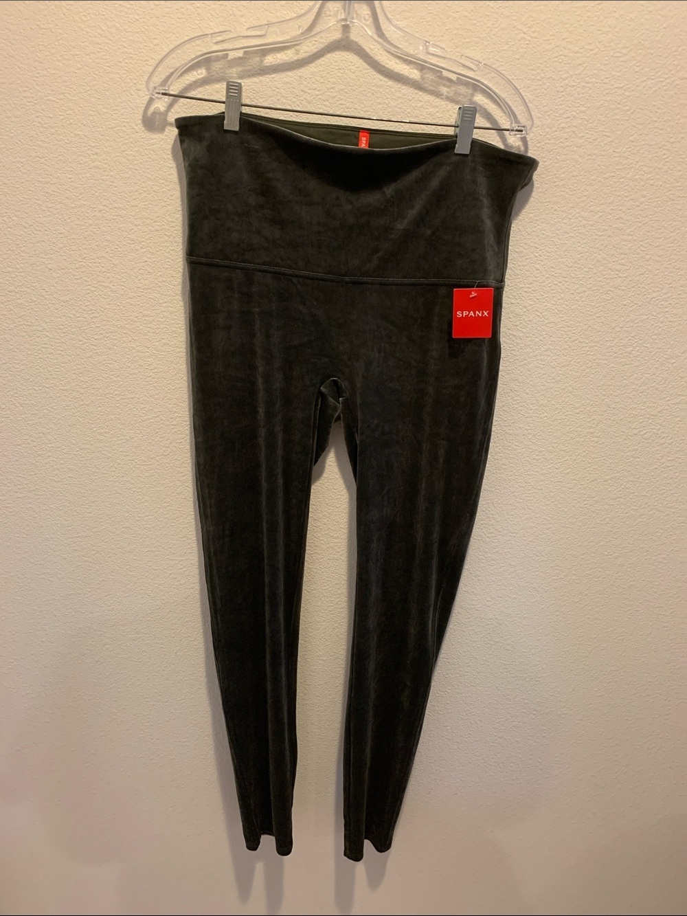 NWT SPANX Dark Palm Velvet High-Waist Leggings